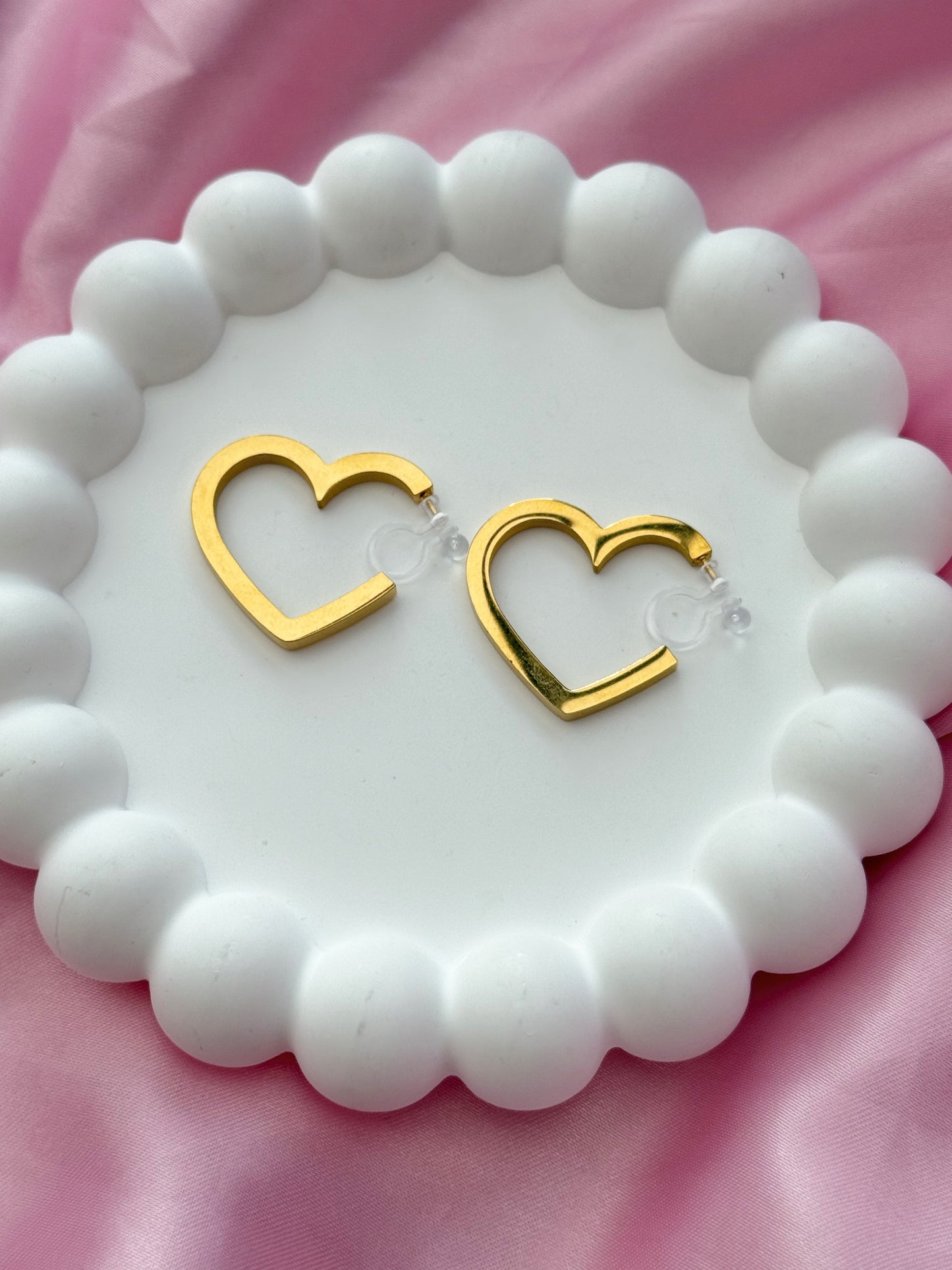 Clip on Earrings - Love Addicted
