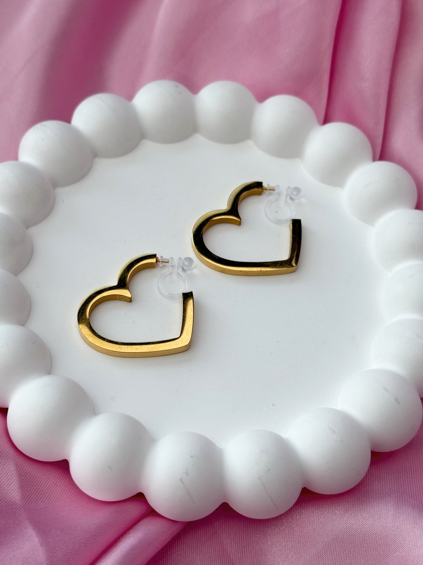 Clip on Earrings - Love Addicted