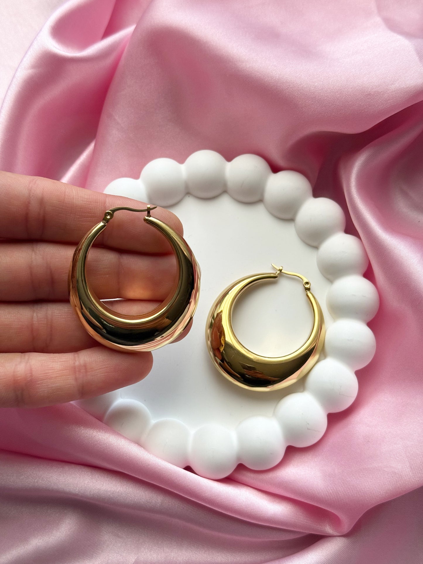 Gleaming Circles - Gold