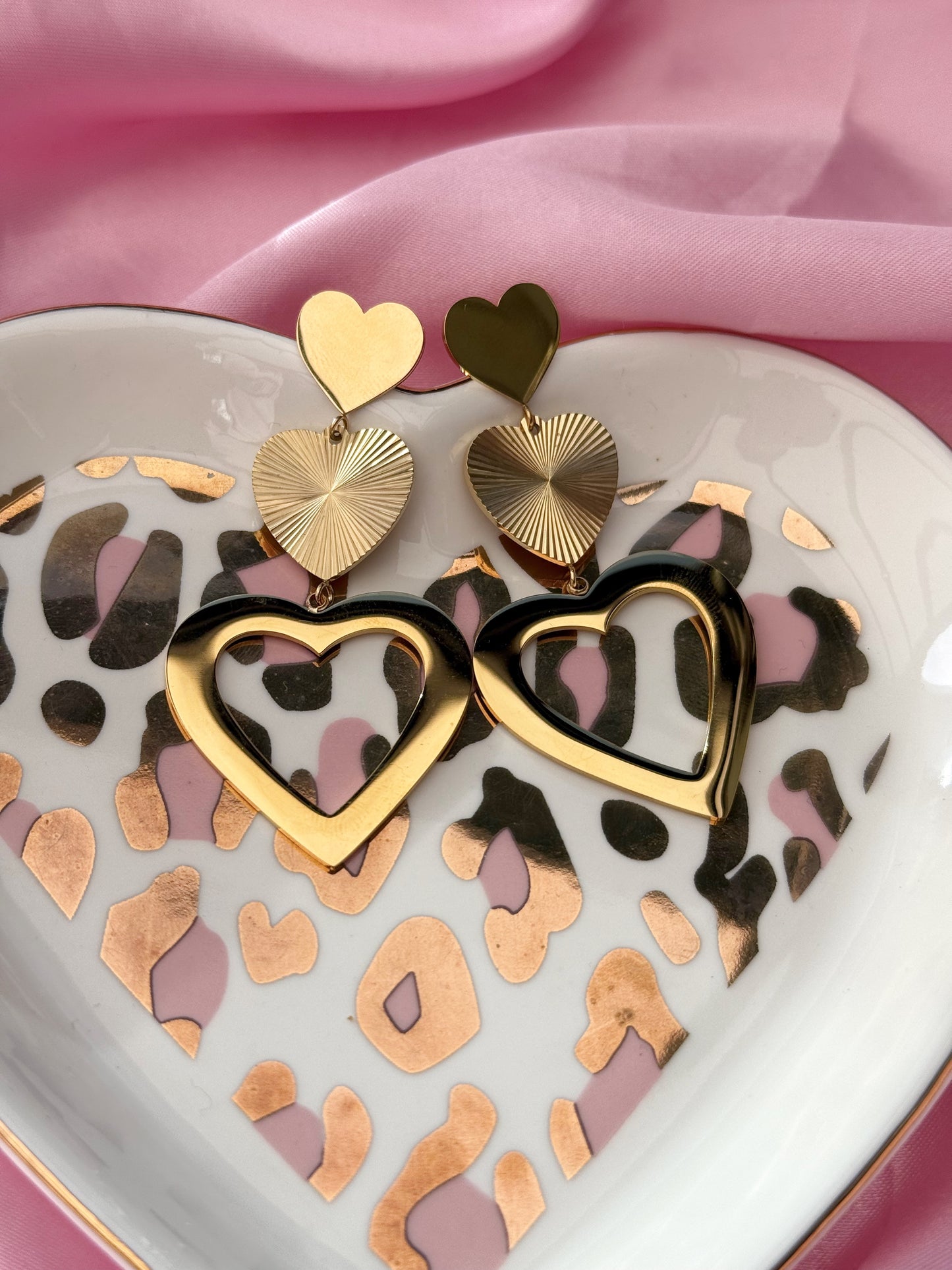Earrings - Falling Love - Gold