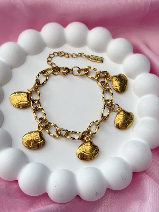 Charm Bracelet - Shell Sila