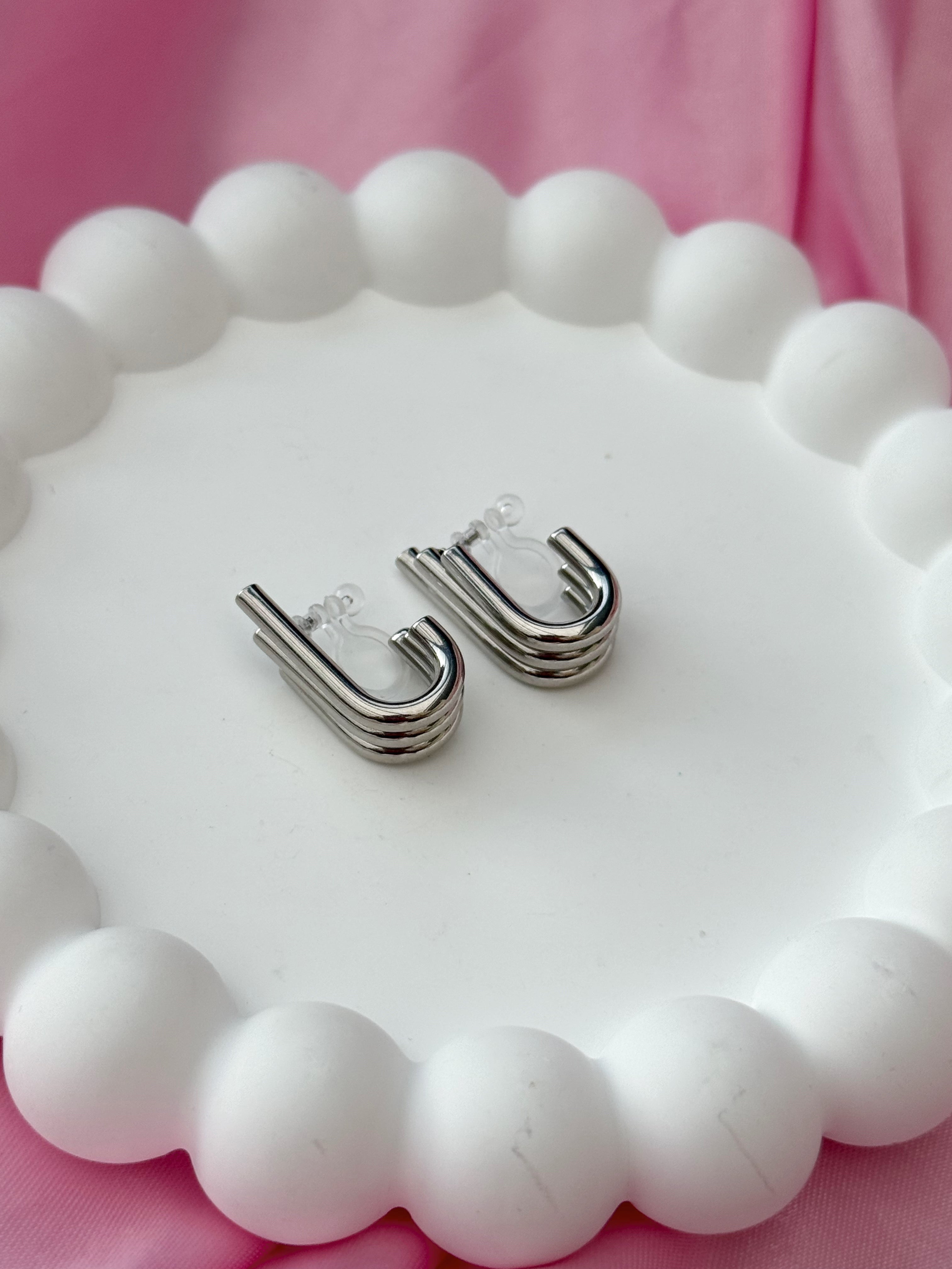 Clip on Earrings - Clip, snap and Slay! - Silver