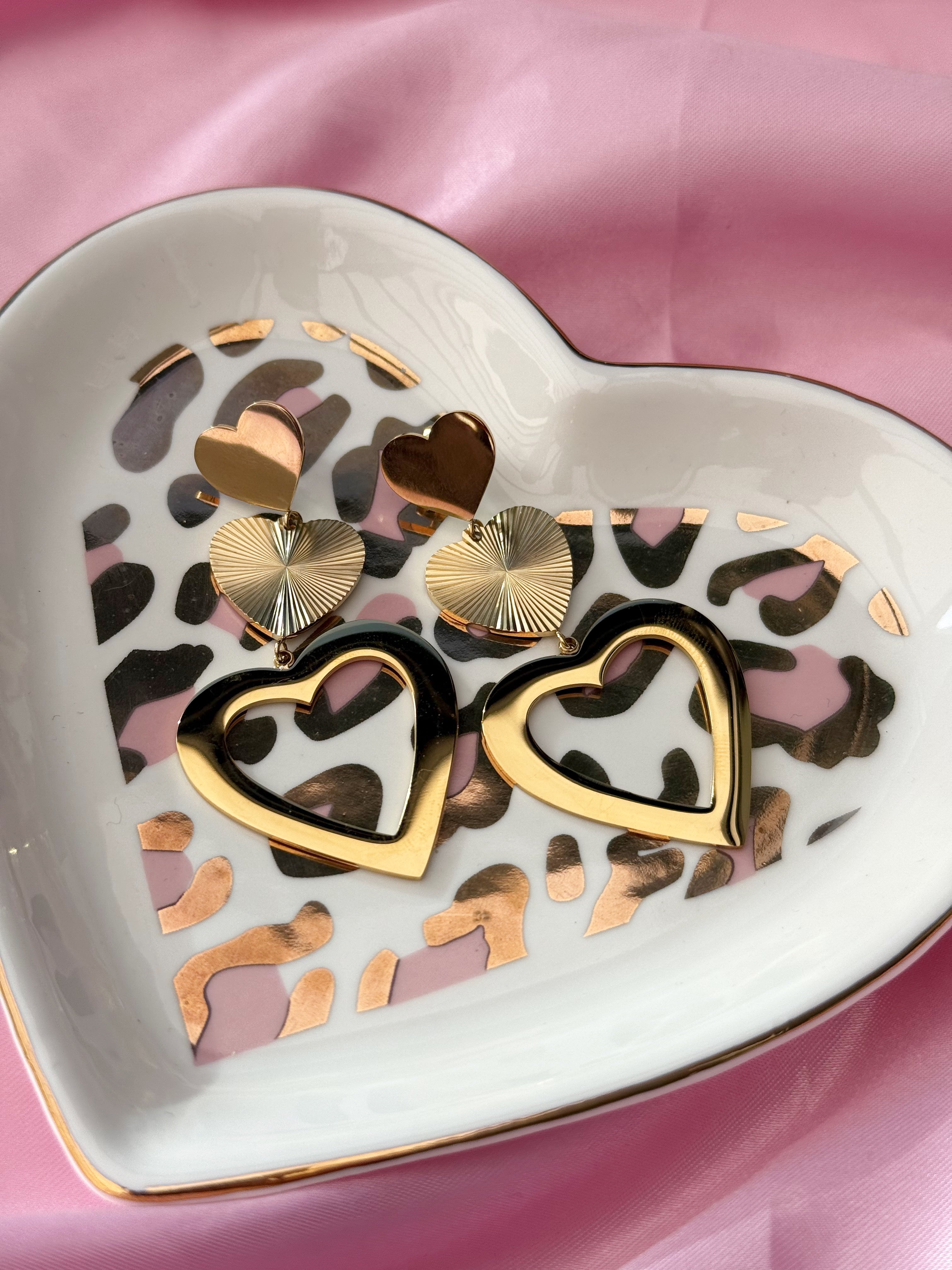 Earrings - Falling Love - Gold