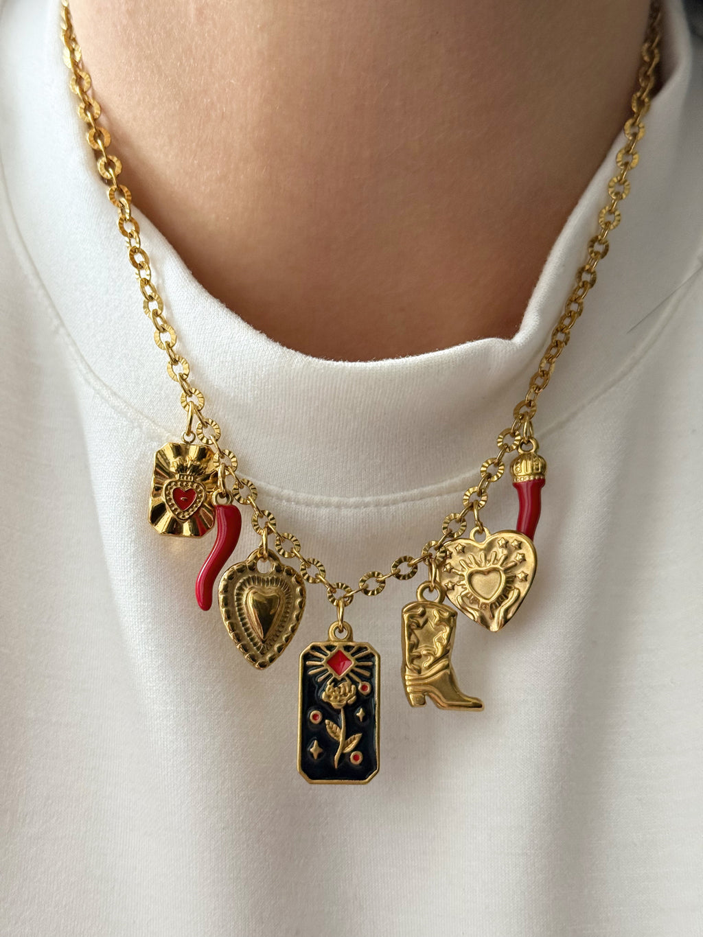 Charm Necklace - Black Rose Pepper