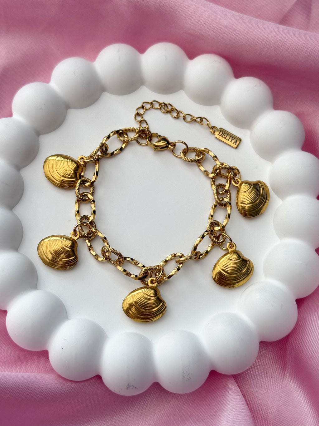 Charm Bracelet - Shell Sila