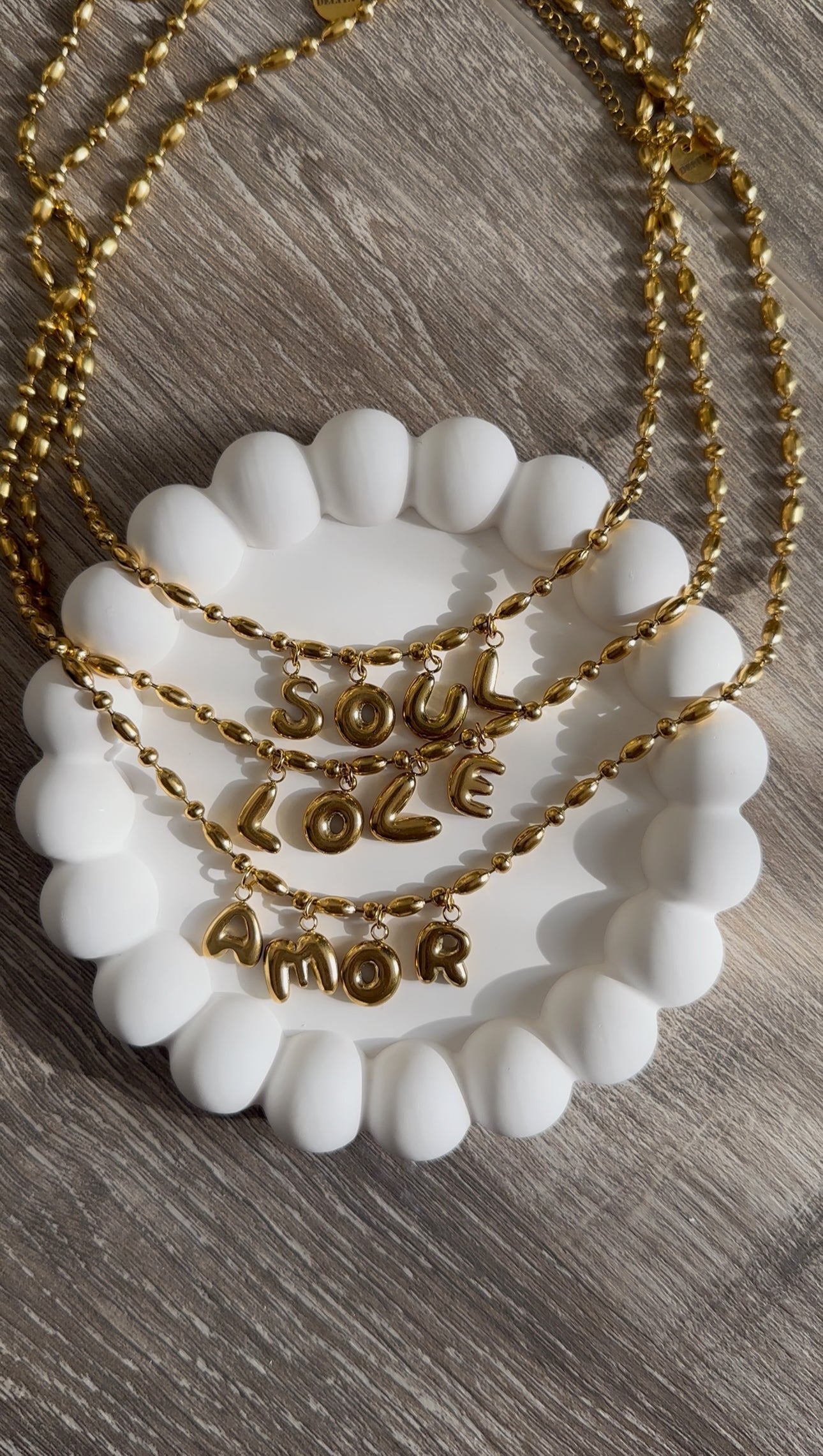 Amor Necklace