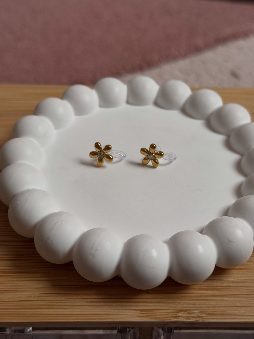 Clip on Earring - Little Flower zirconia