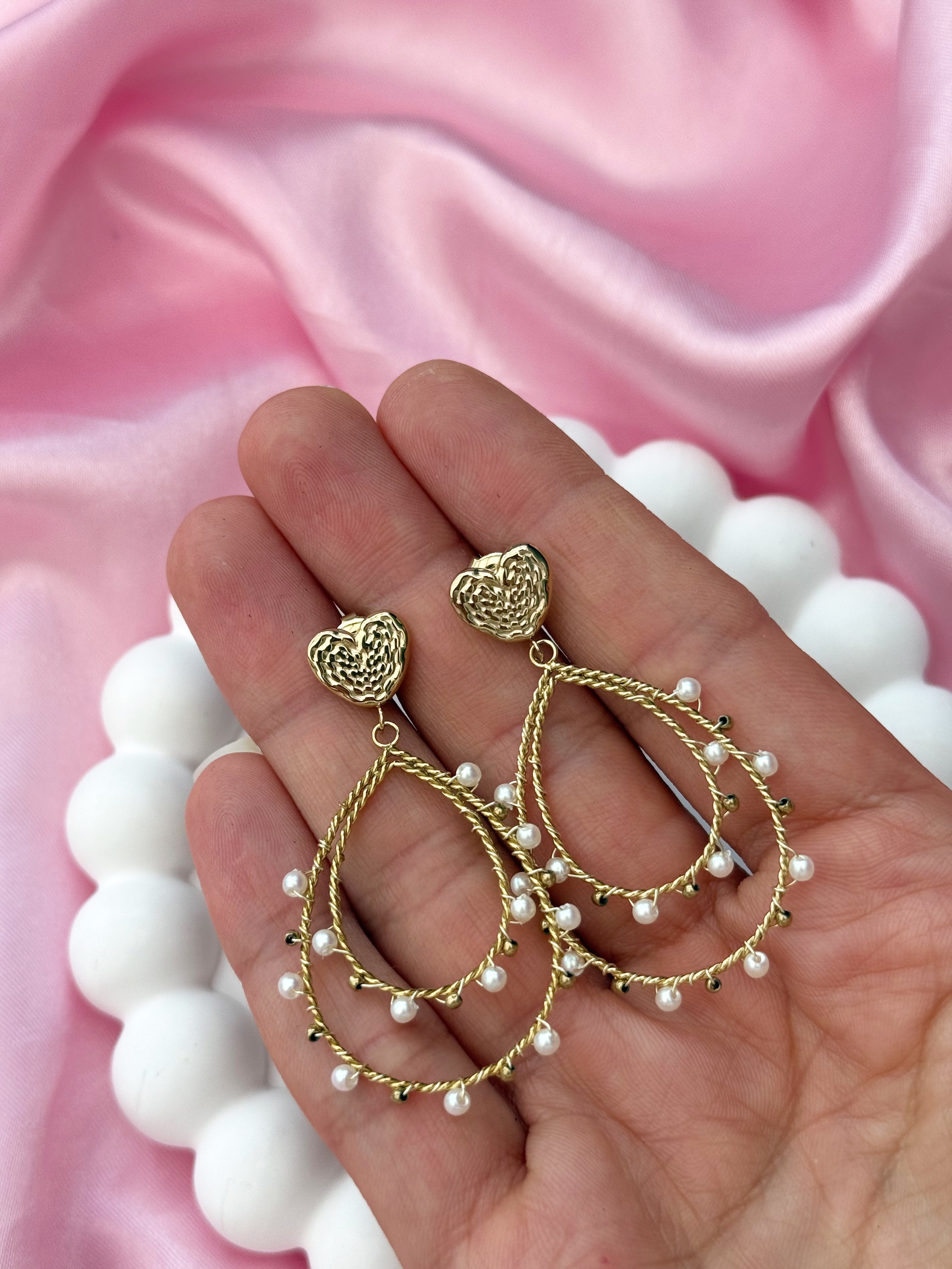 Earrings - Drop Pearls - Gold