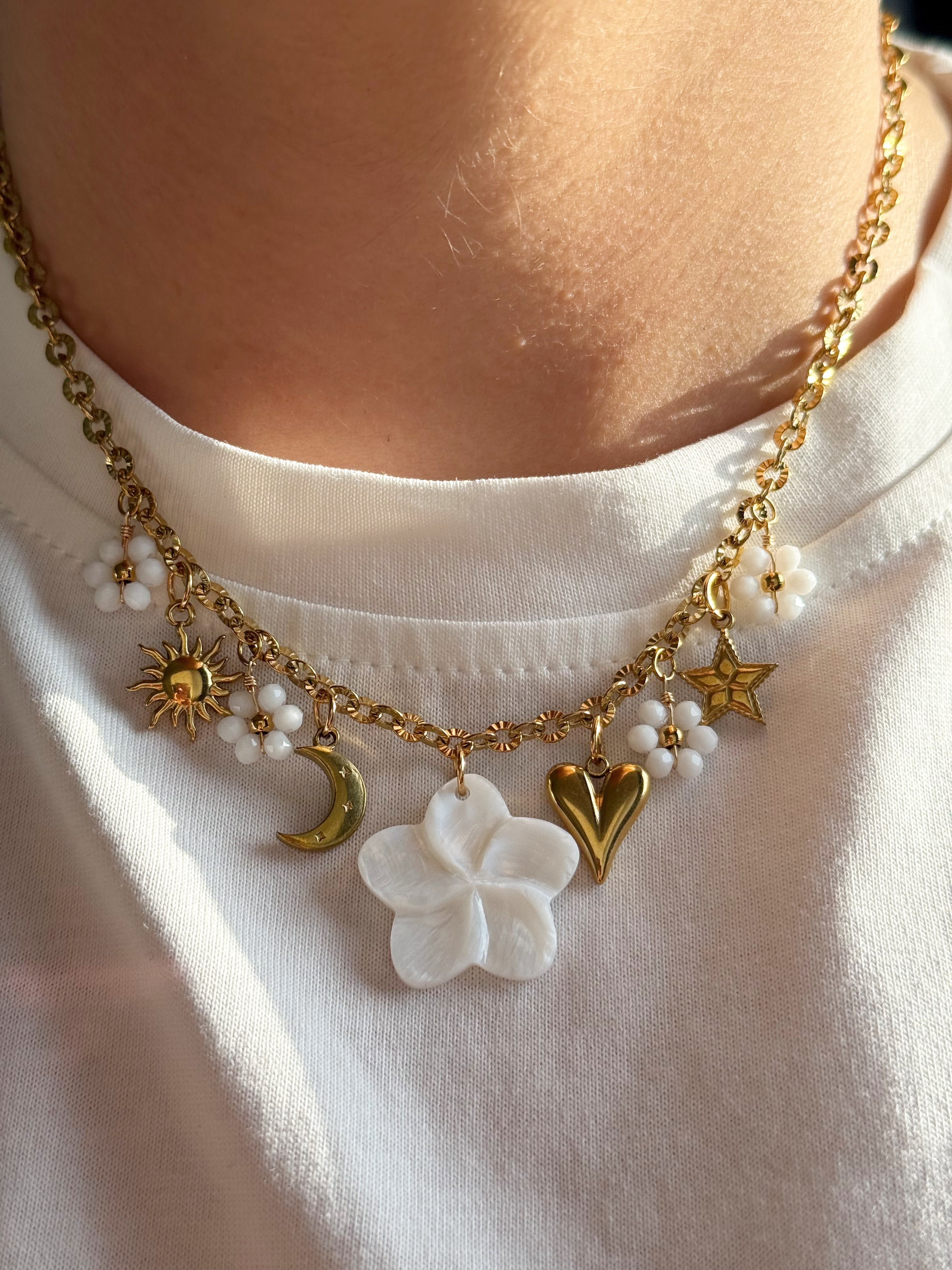 Charm Necklace - Flower love