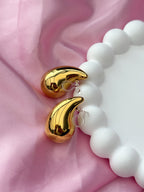 Clip on Earrings Teardrop