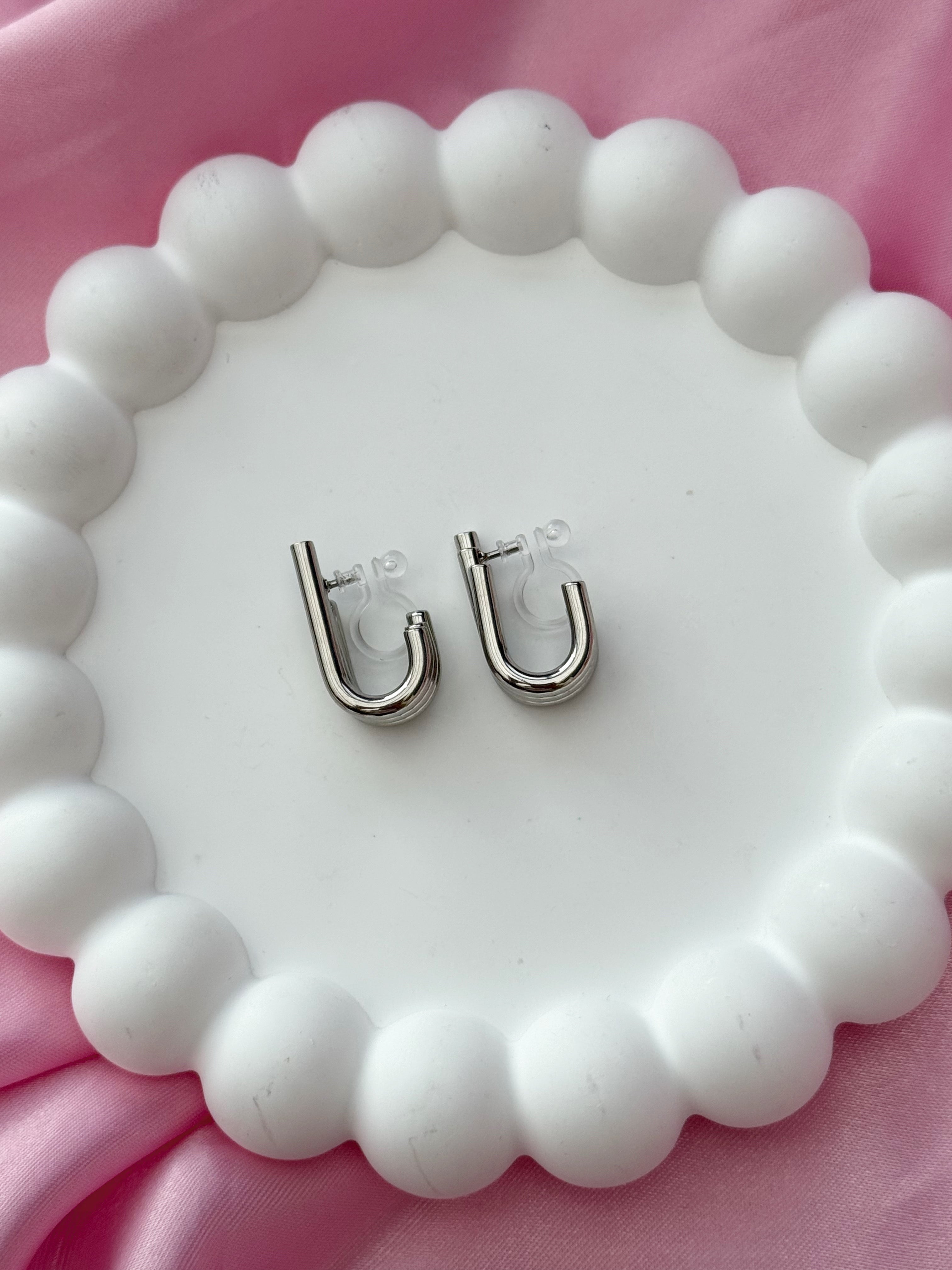 Clip on Earrings - Clip, snap and Slay! - Silver