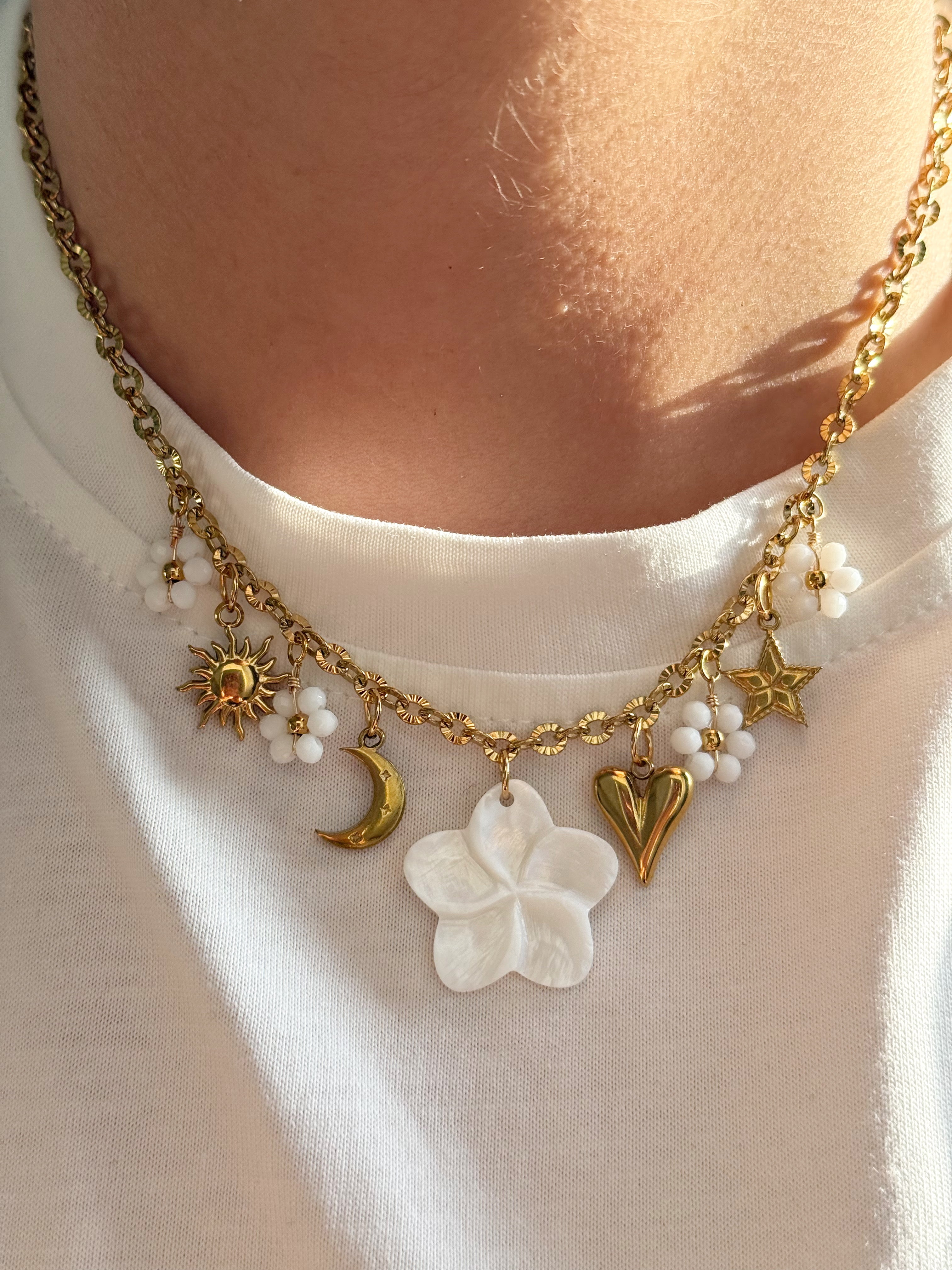 Charm Necklace - Flower love