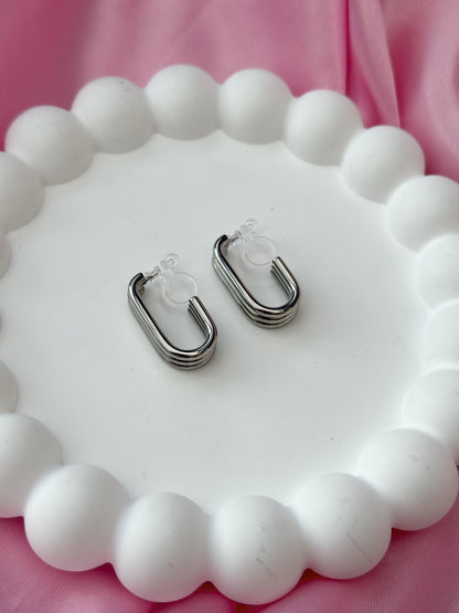 Clip on Earrings - Adorn your ears with beauty - Silver