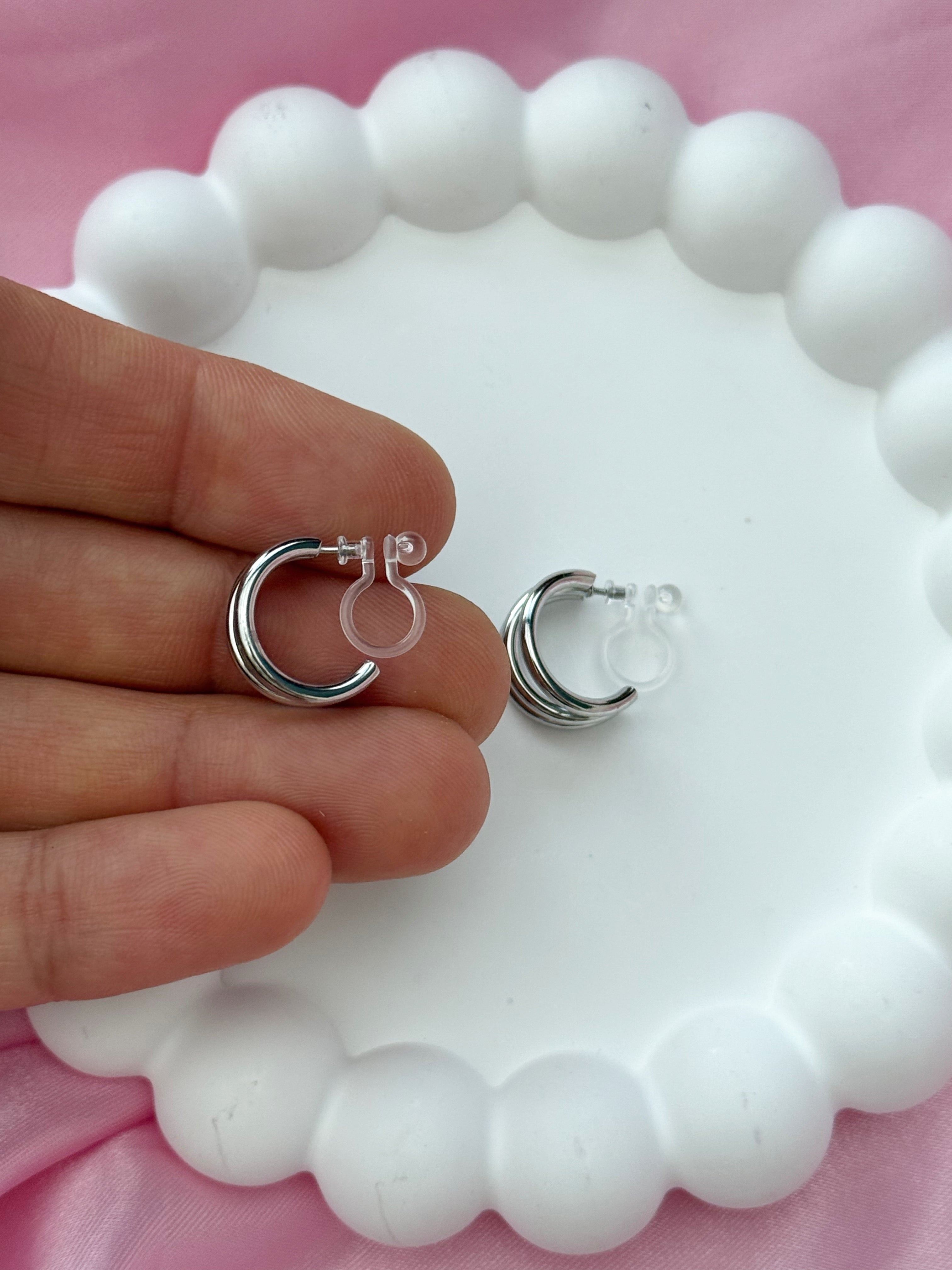 Clip on Earrings - Ready for my close up - Silver