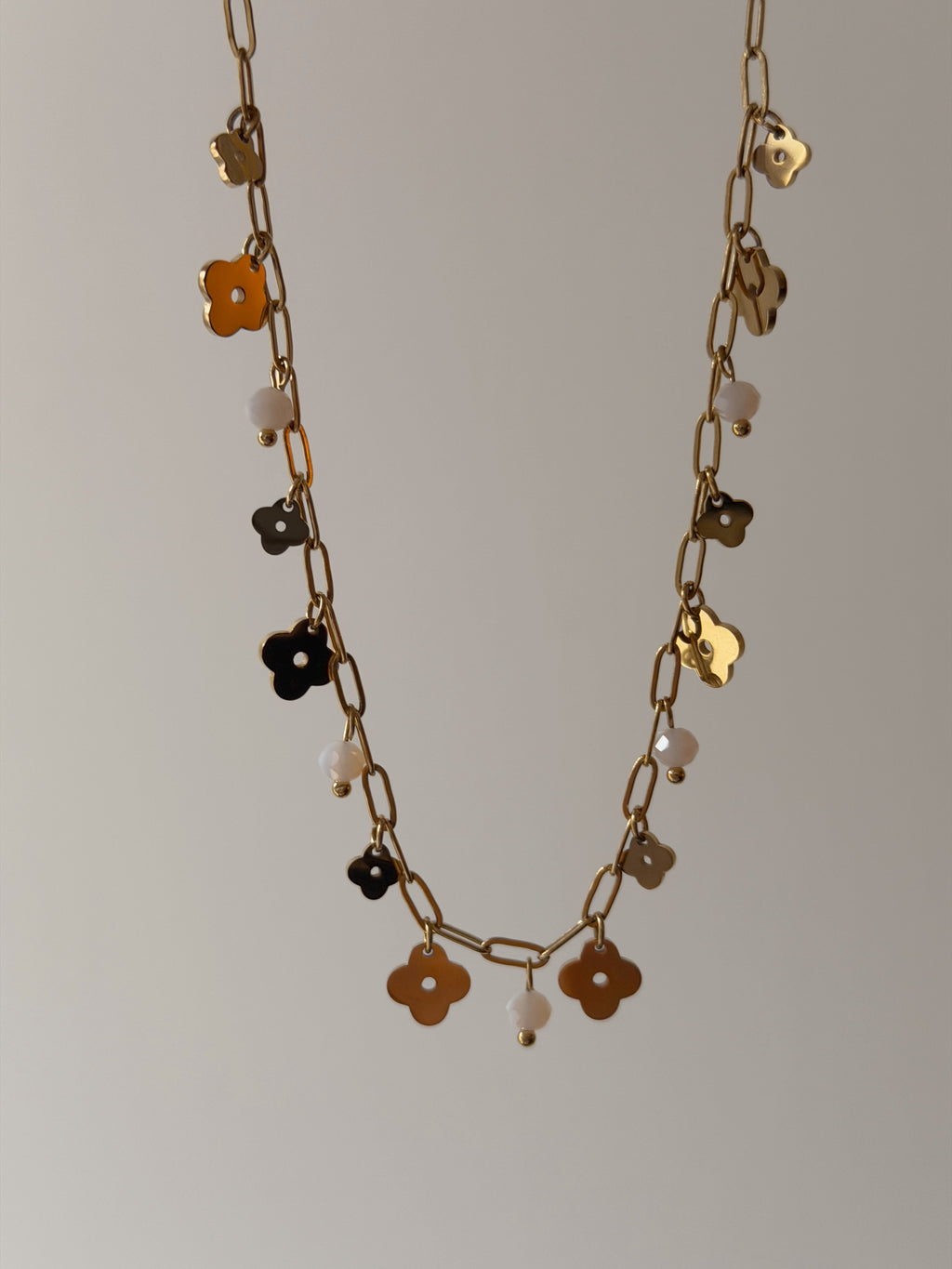 Necklace - Clover Beige