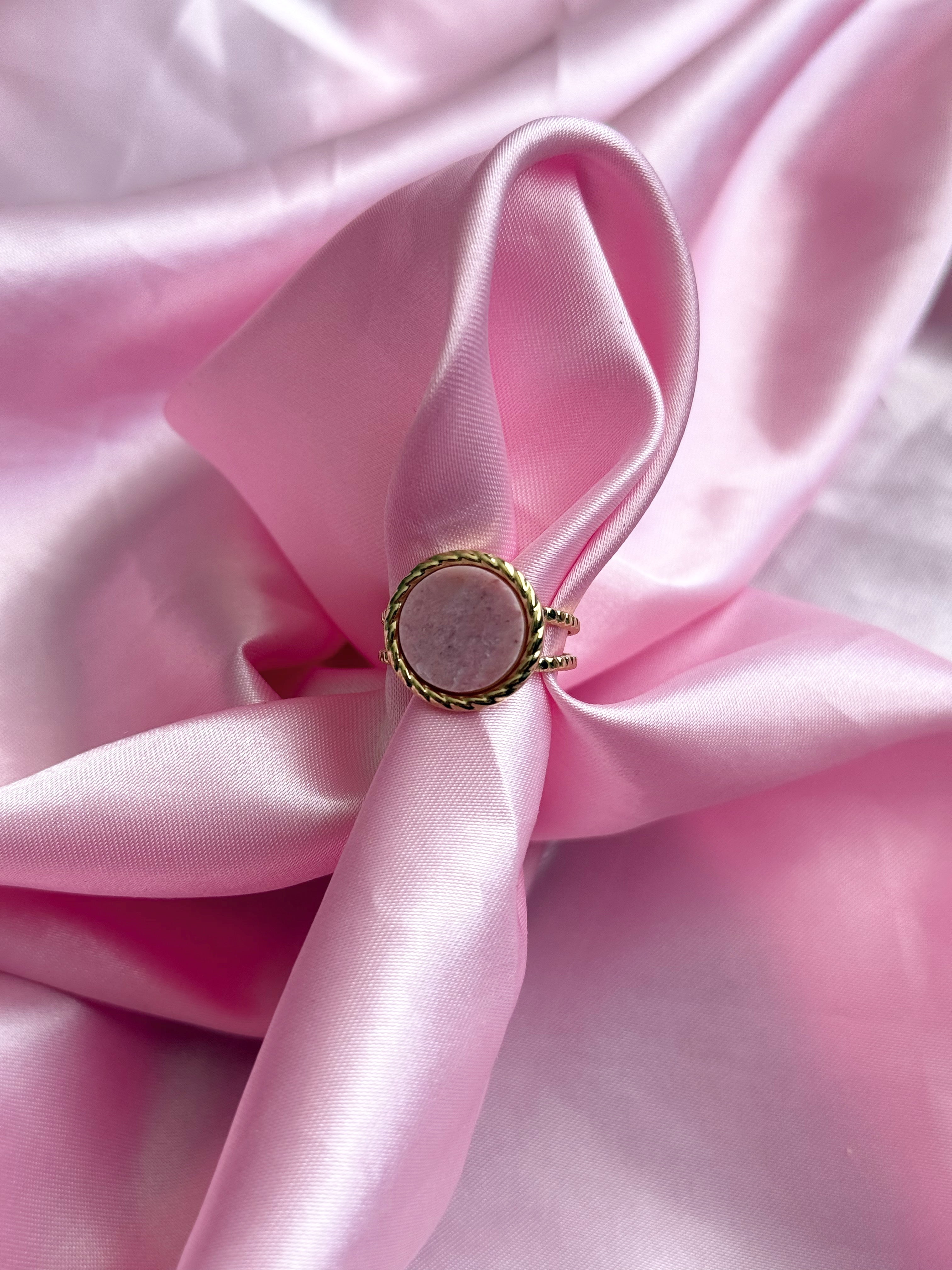 Nature Pink Round ring