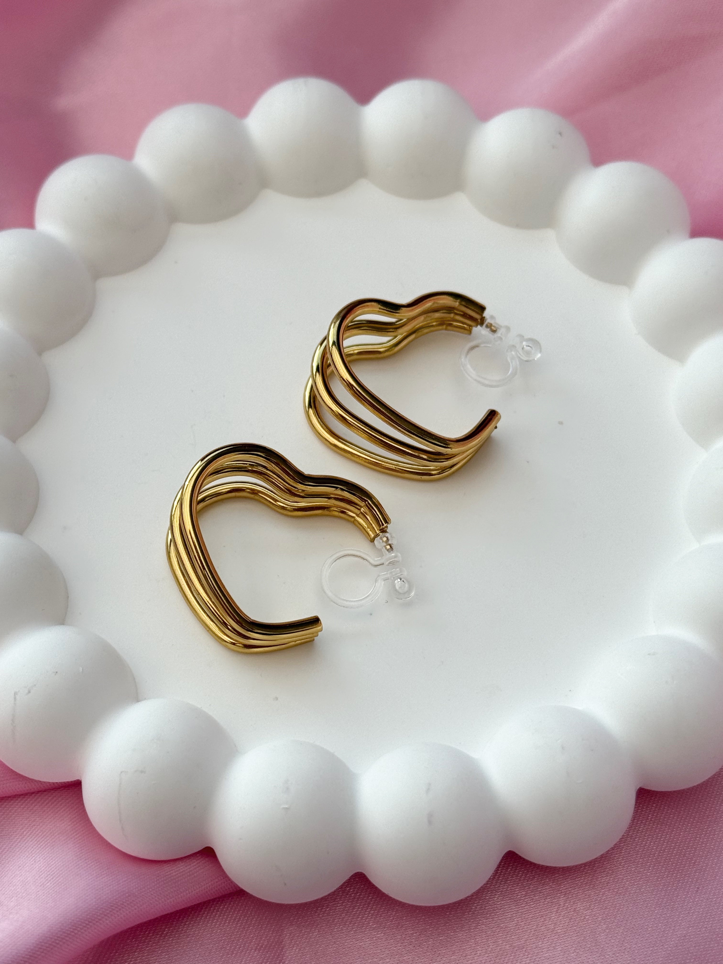 Clip on Earrings - Heart Shape - Gold