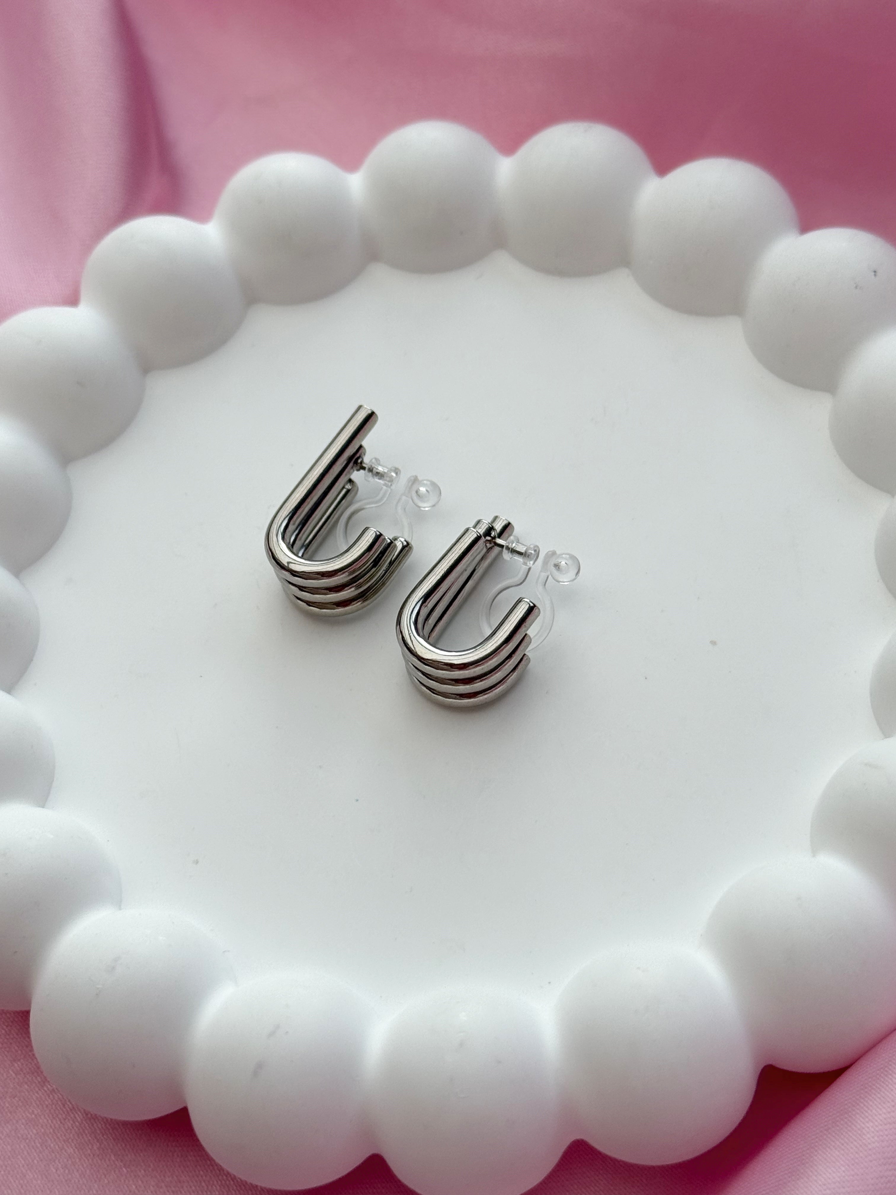 Clip on Earrings - Clip, snap and Slay! - Silver