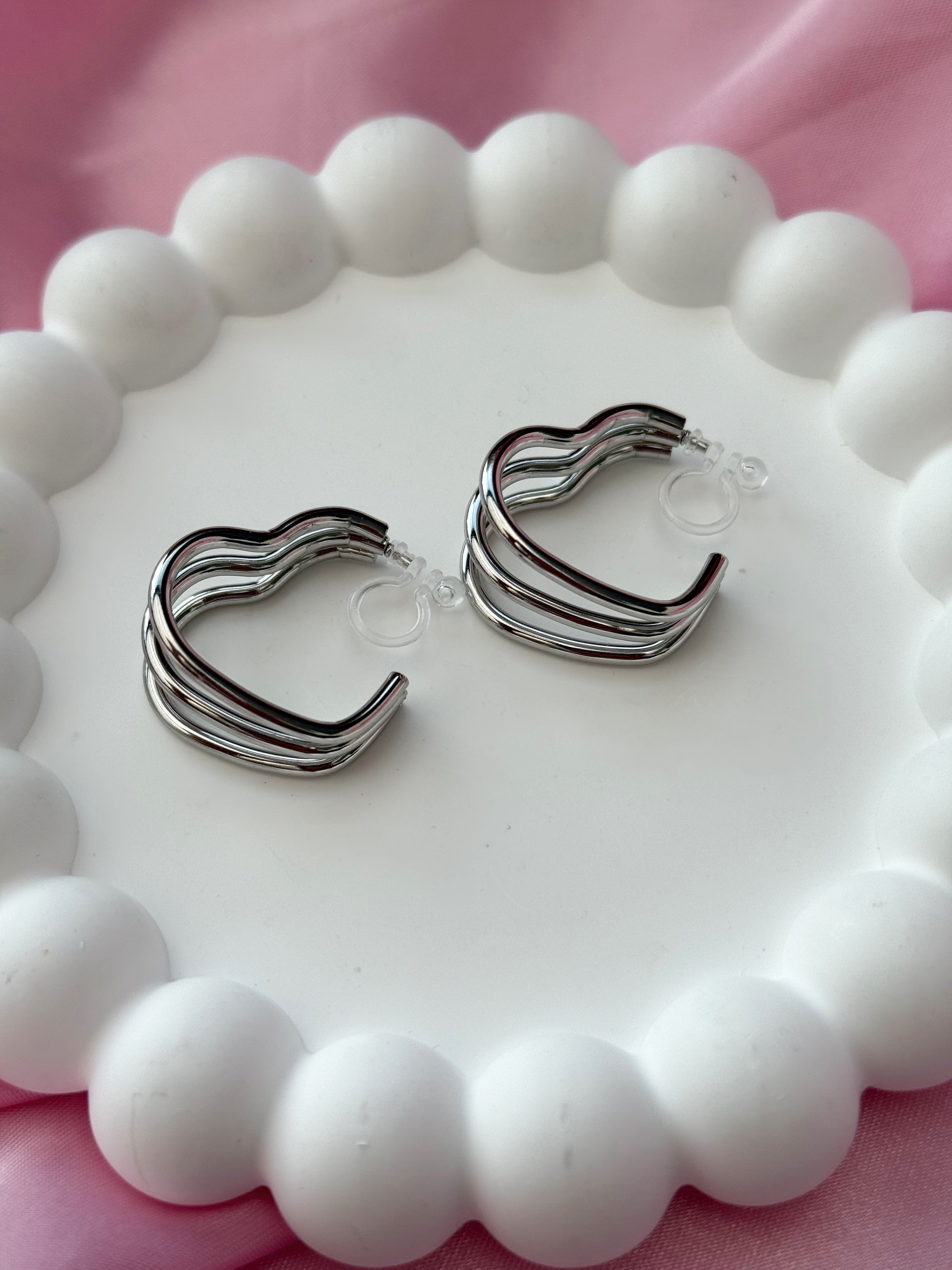 Clip on Earrings - Heart Shape - Silver