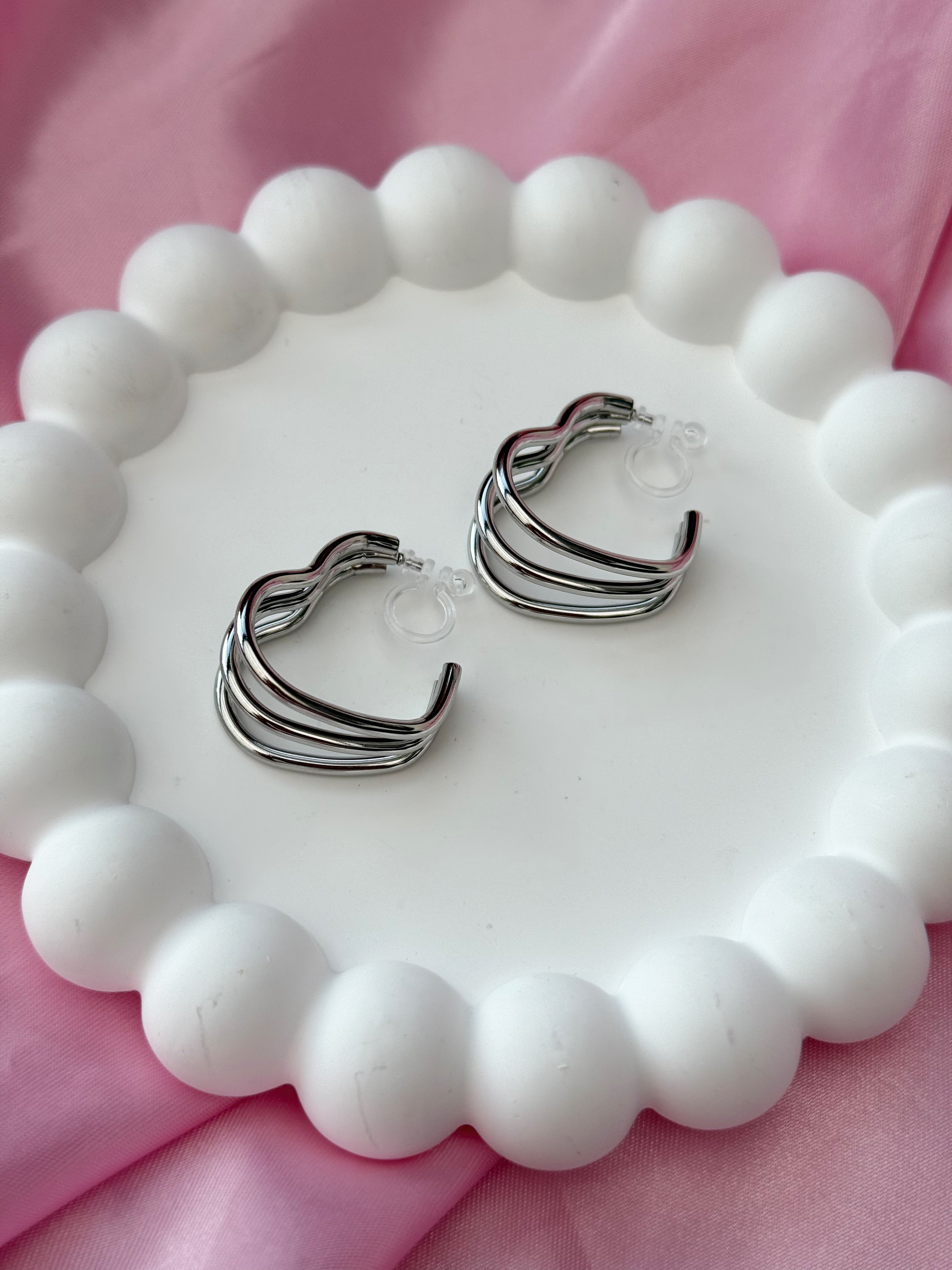 Clip on Earrings - Heart Shape - Silver